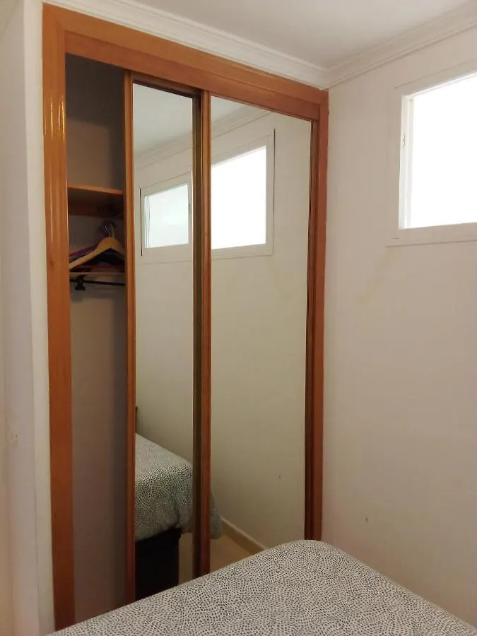 Apartamento De 1 Dormitorio En Calle Vela Benalmadena Apartment