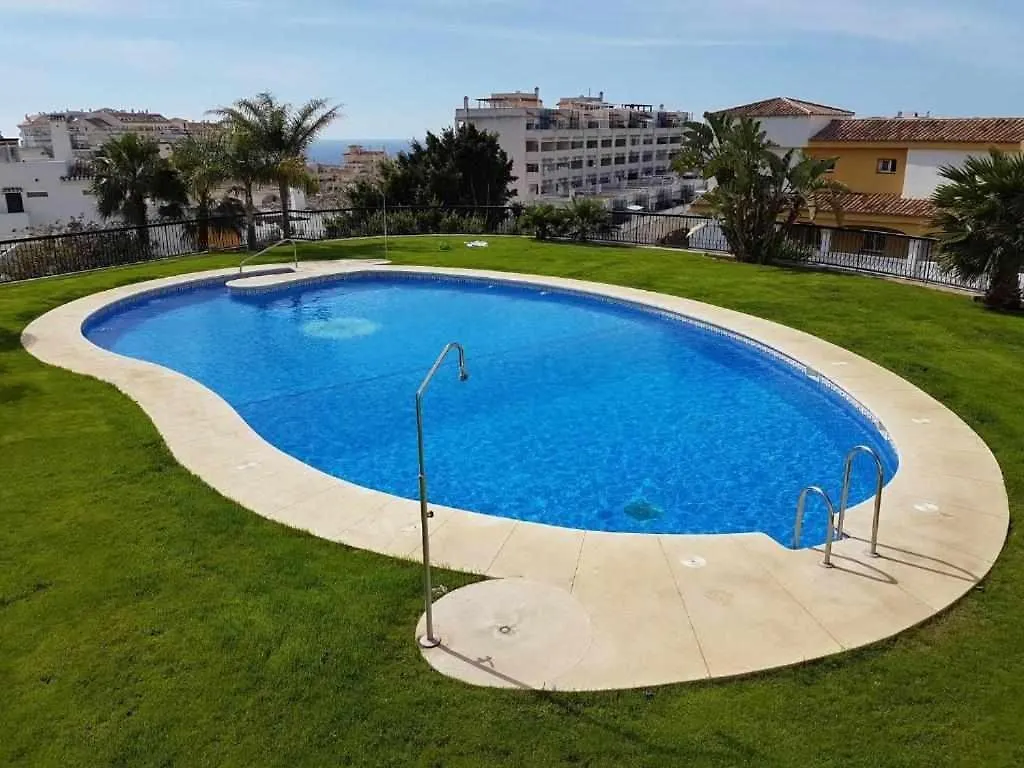 Apartamento de 1 dormitorio en calle Vela Benalmádena 0*,