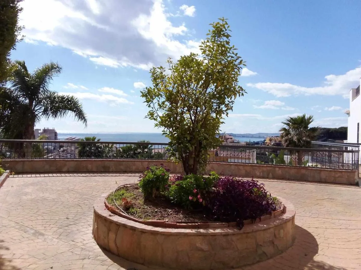 Apartamento de 1 dormitorio en calle Vela Benalmádena
