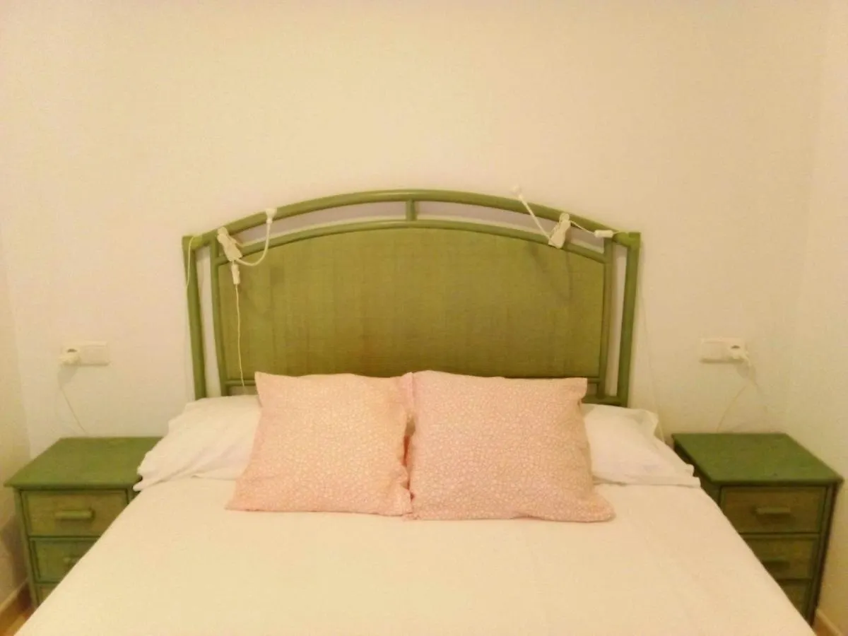 Apartamento de 1 dormitorio en calle Vela Benalmádena 0*,