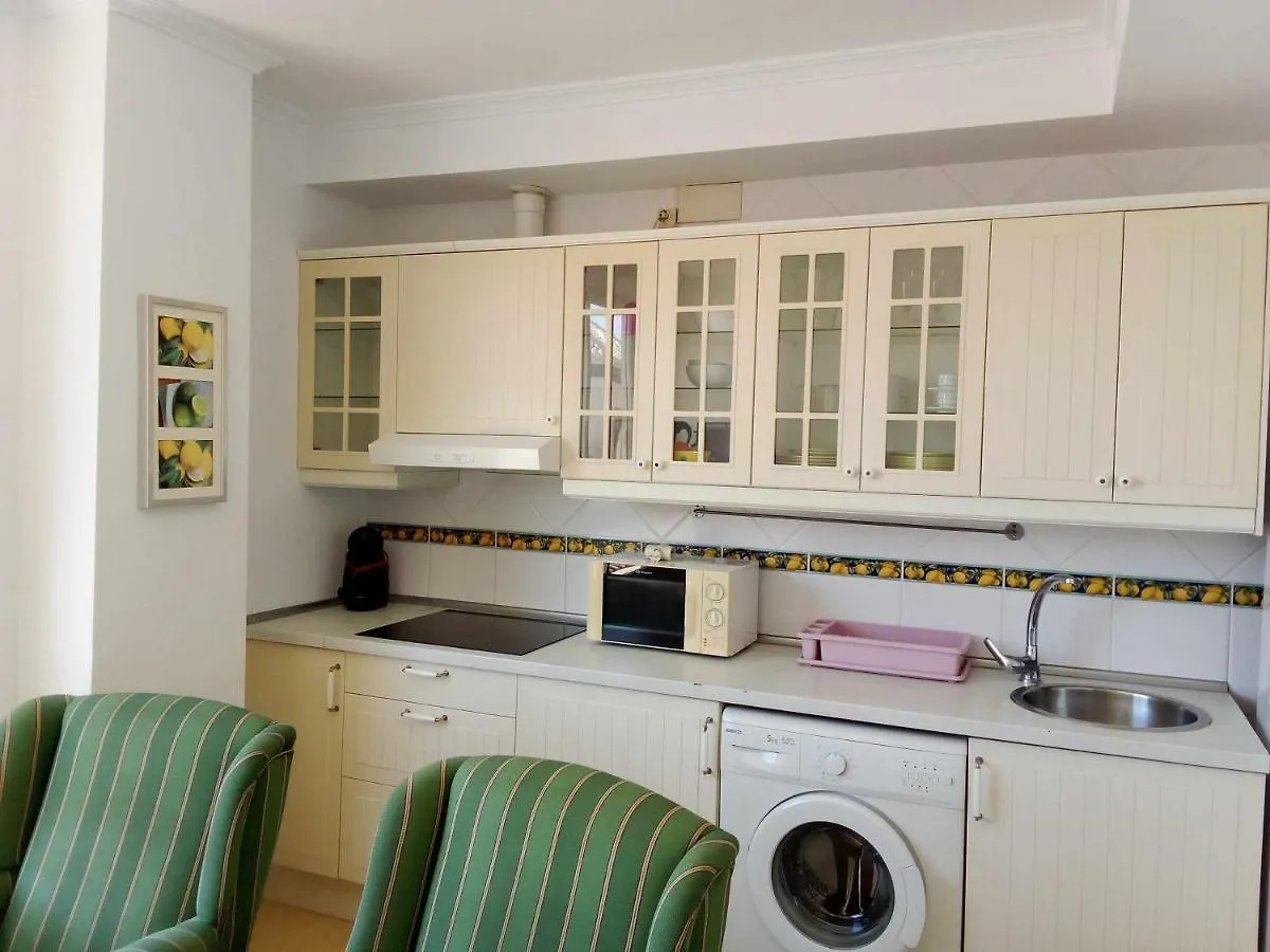 Apartamento de 1 dormitorio en calle Vela Benalmádena
