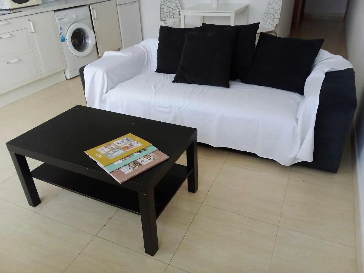 Apartamento De 1 Dormitorio En Calle Vela 贝纳尔马德纳 公寓