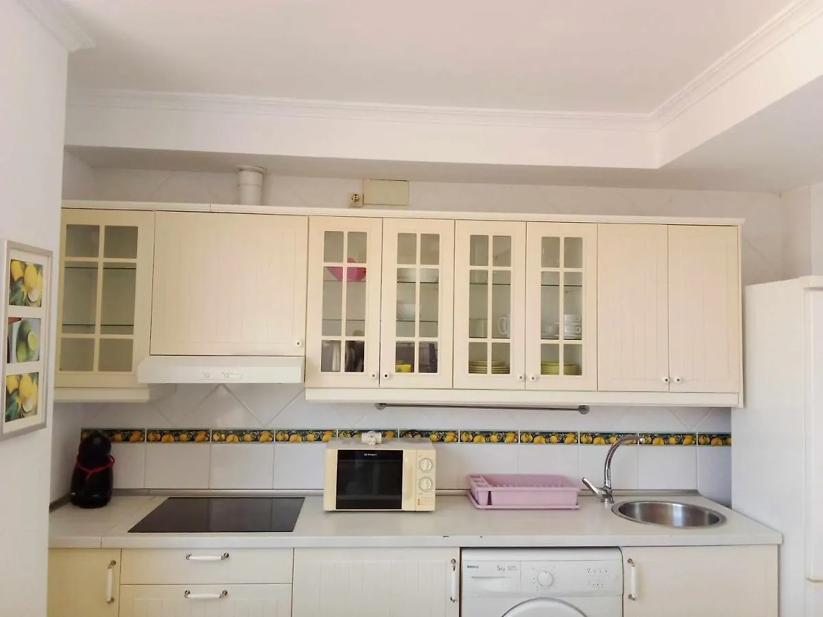 Apartamento de 1 dormitorio en calle Vela Benalmádena España