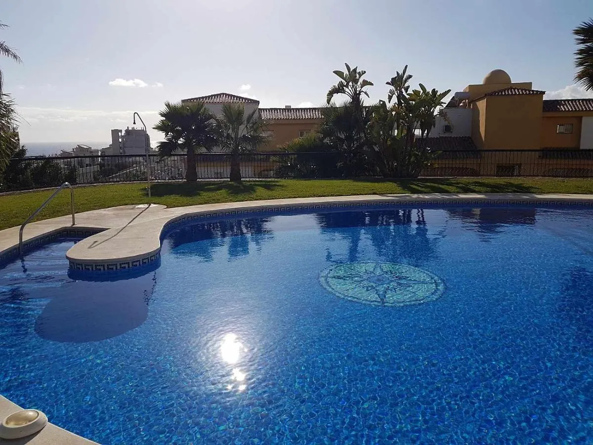 Apartamento De 1 Dormitorio En Calle Vela 贝纳尔马德纳