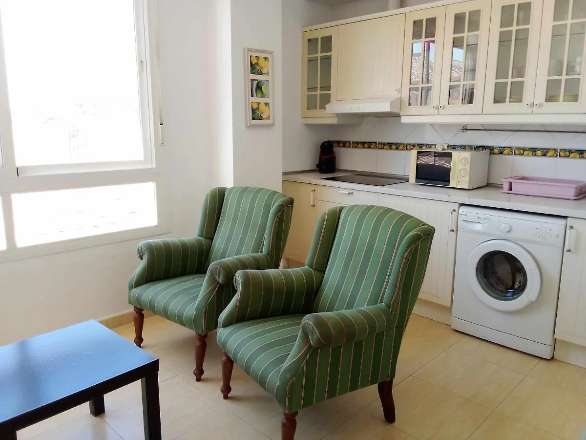 Apartamento De 1 Dormitorio En Calle Vela 贝纳尔马德纳 公寓