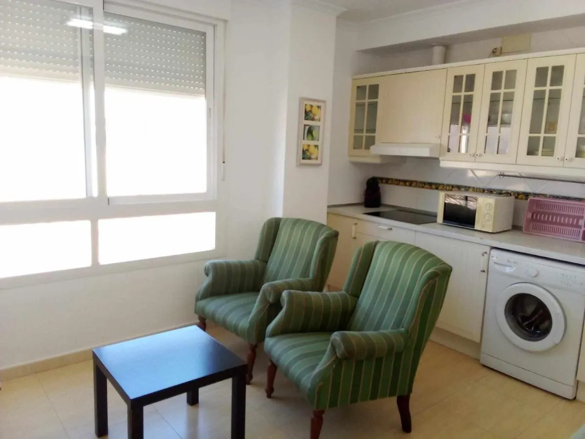 Apartamento de 1 dormitorio en calle Vela Benalmádena 0*,  España