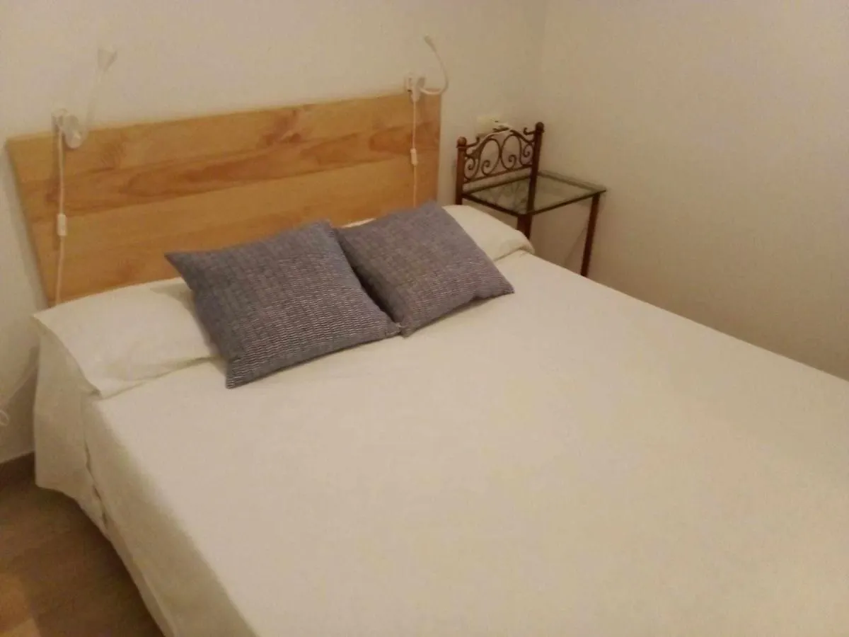 公寓 Apartamento De 1 Dormitorio En Calle Vela 贝纳尔马德纳 西班牙