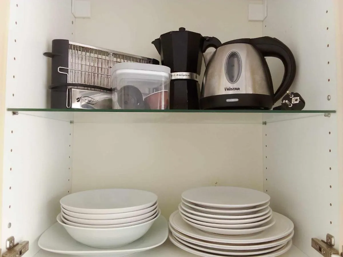 Apartamento de 1 dormitorio en calle Vela Benalmádena España