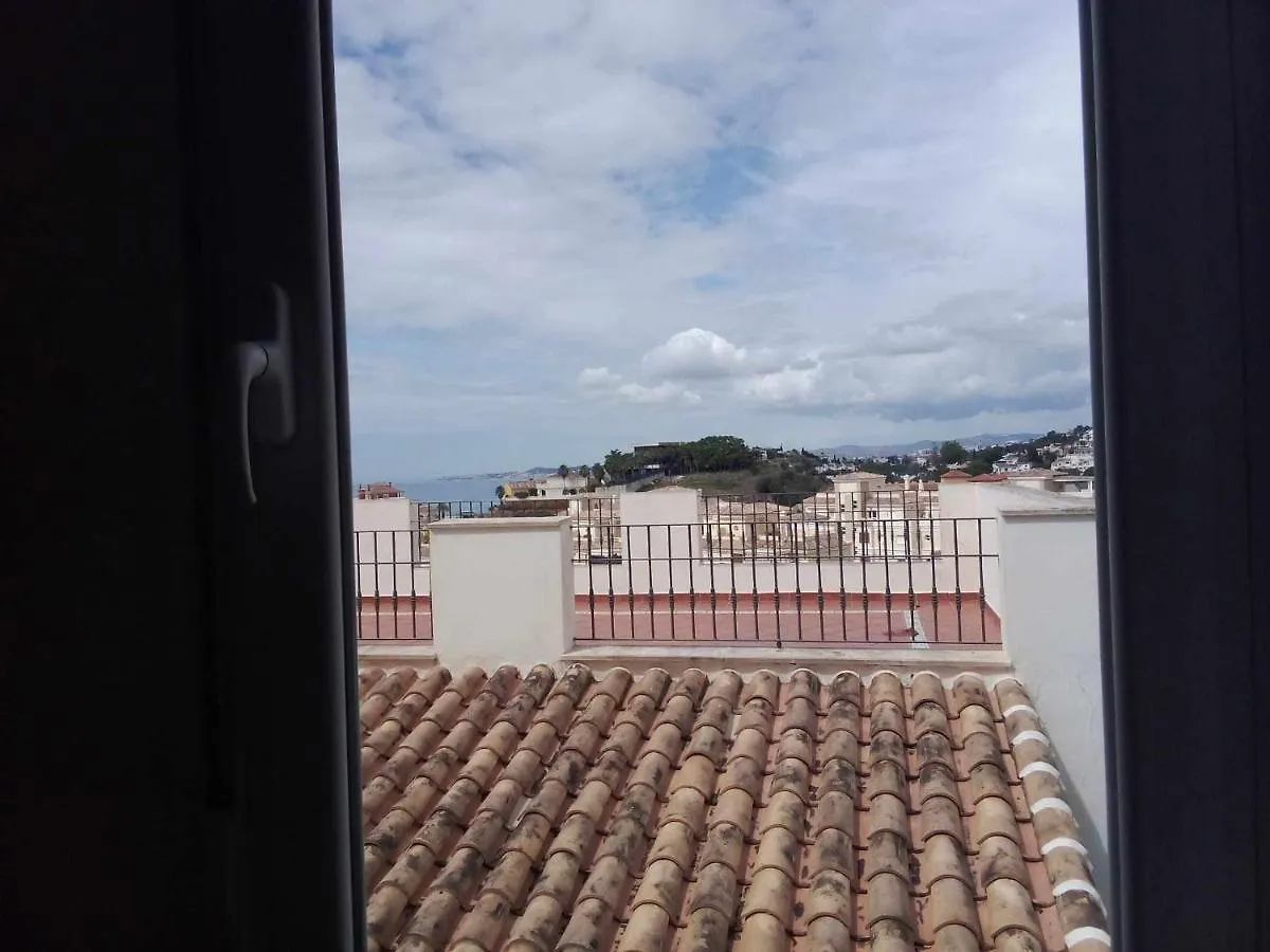 公寓 Apartamento De 1 Dormitorio En Calle Vela 贝纳尔马德纳