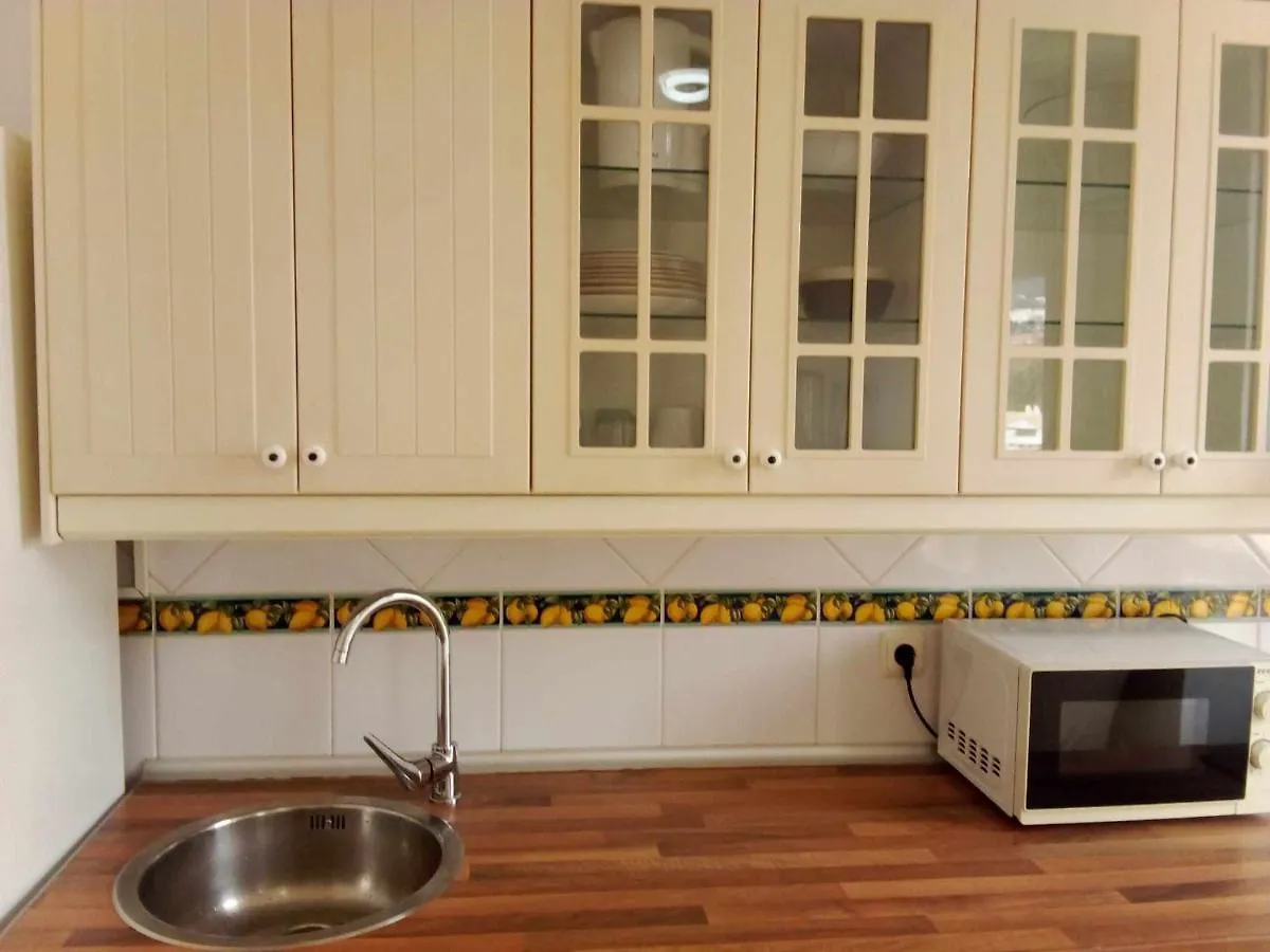Apartamento de 1 dormitorio en calle Vela Benalmádena España