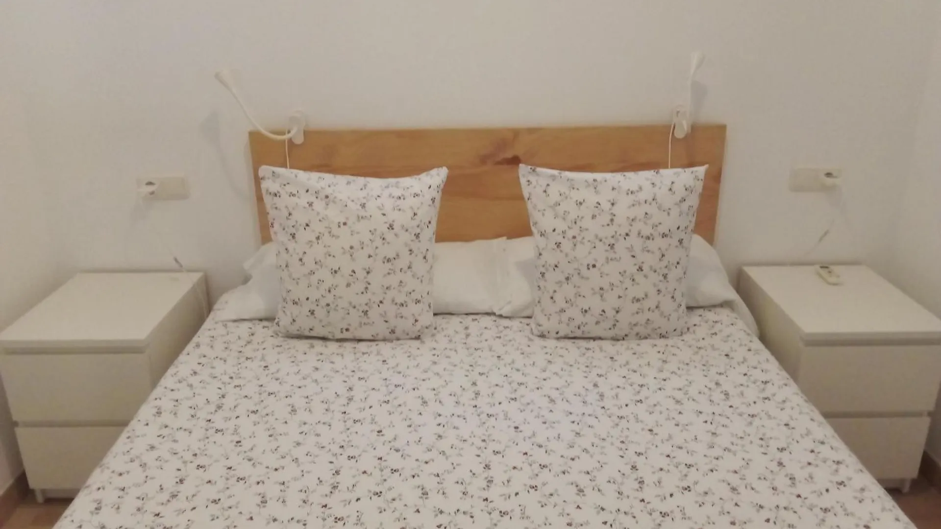 Apartamento De 1 Dormitorio En Calle Vela 贝纳尔马德纳