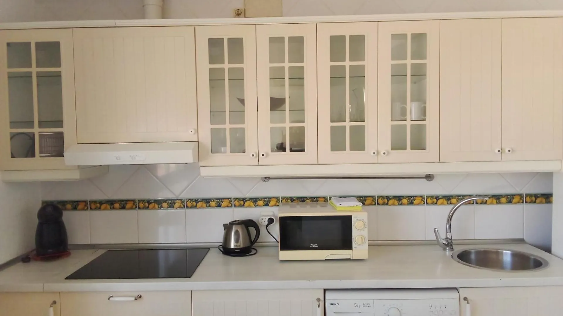 公寓 Apartamento De 1 Dormitorio En Calle Vela 贝纳尔马德纳