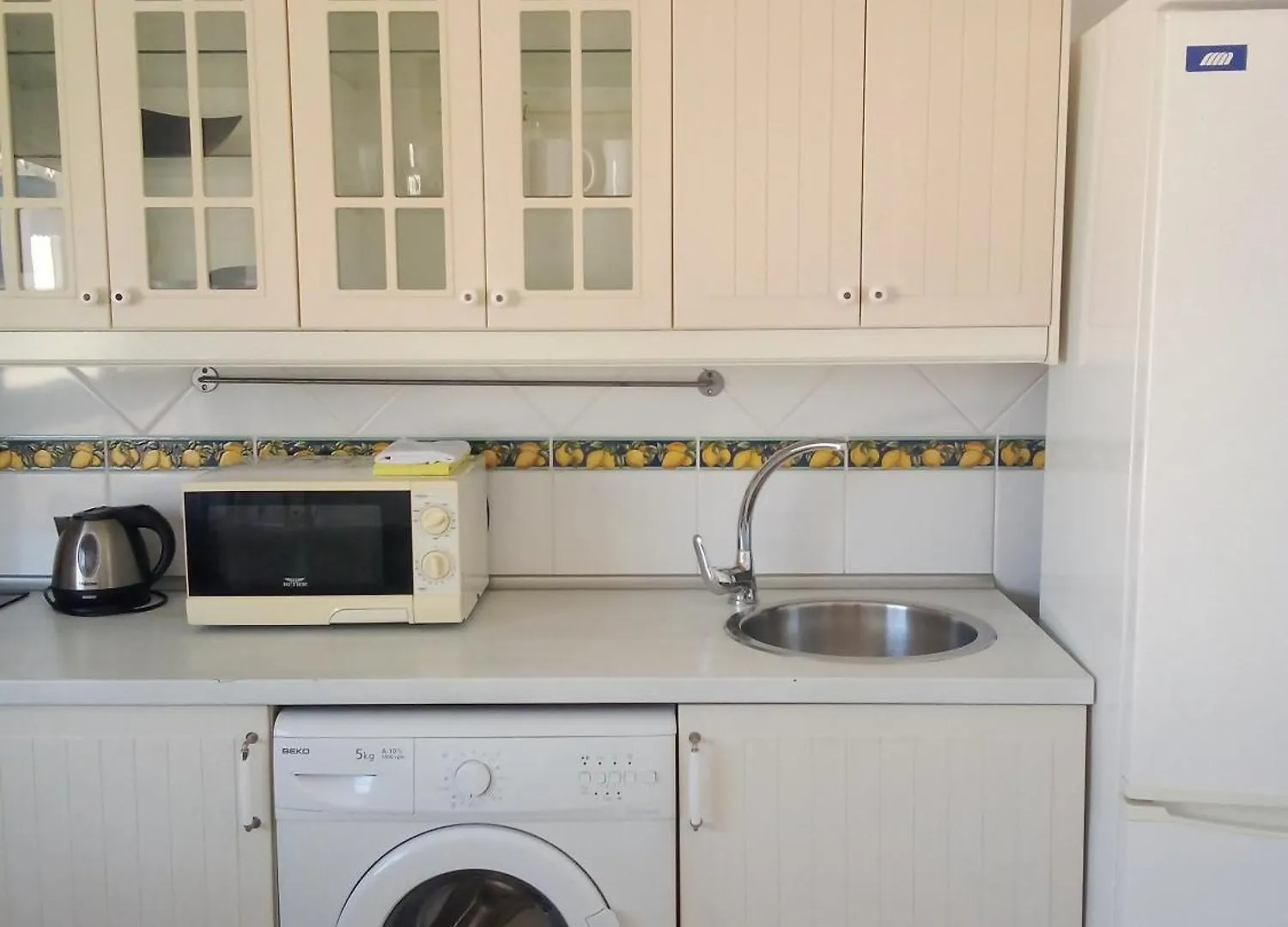 公寓 Apartamento De 1 Dormitorio En Calle Vela 贝纳尔马德纳 西班牙