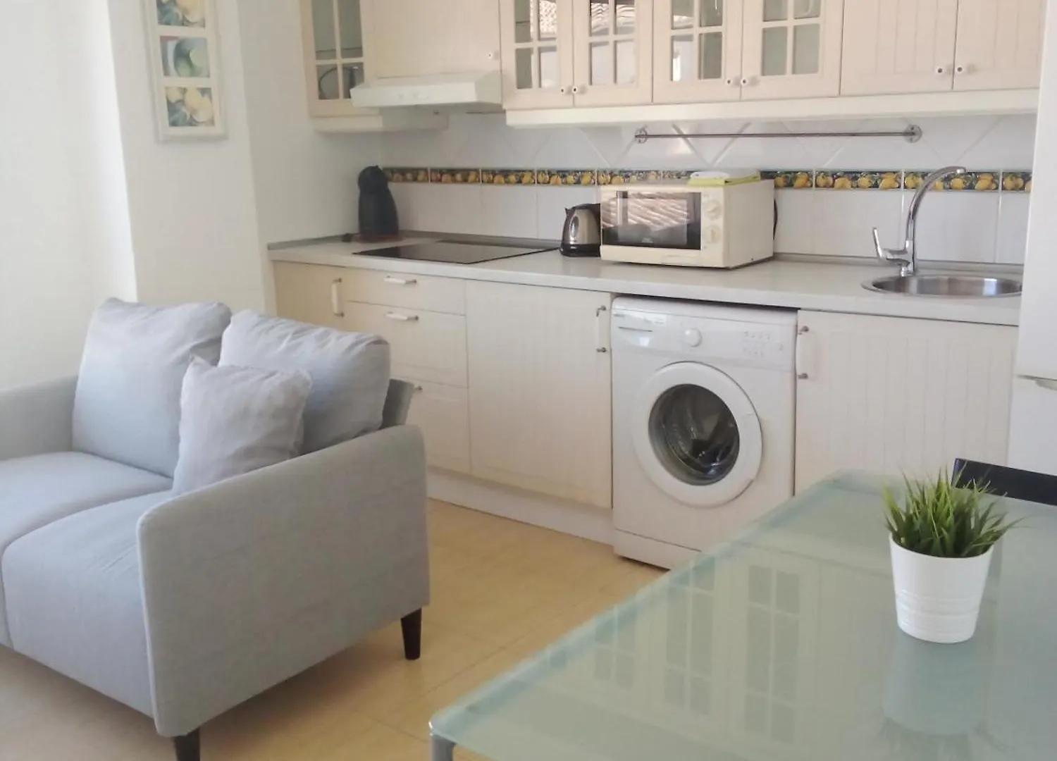公寓 Apartamento De 1 Dormitorio En Calle Vela 贝纳尔马德纳